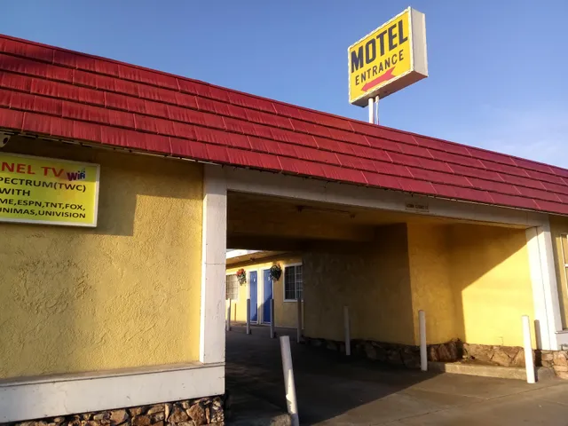 Encore Motel