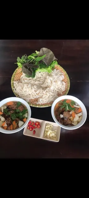 Bún chả bác cả