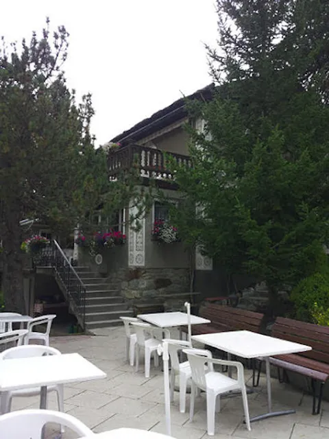 Pension & Restaurant Crasta