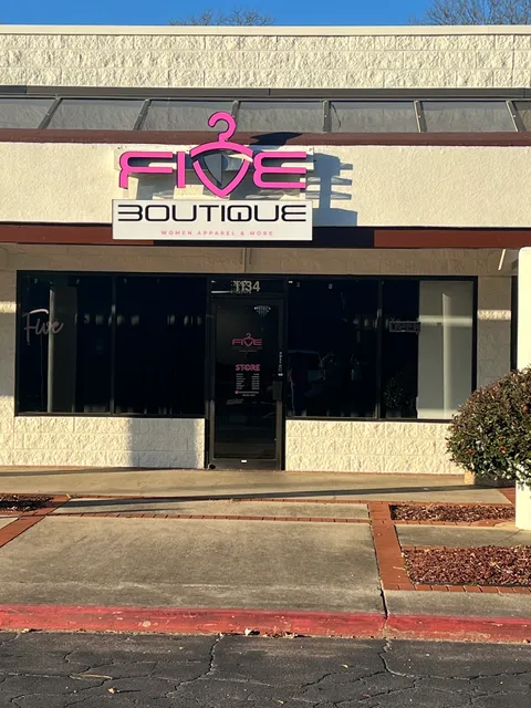 FIVE BOUTIQUE LLC