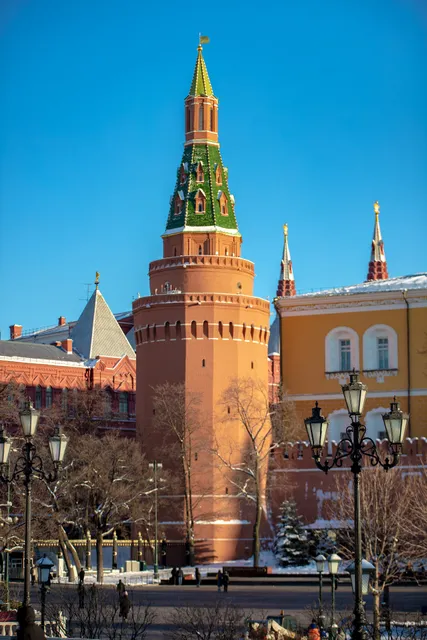 Corner Arsenalnaya Tower