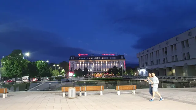 Guest House Fun and Rest