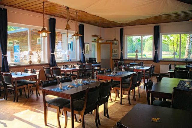 Steg-Haus am Seglerhafen GmbH