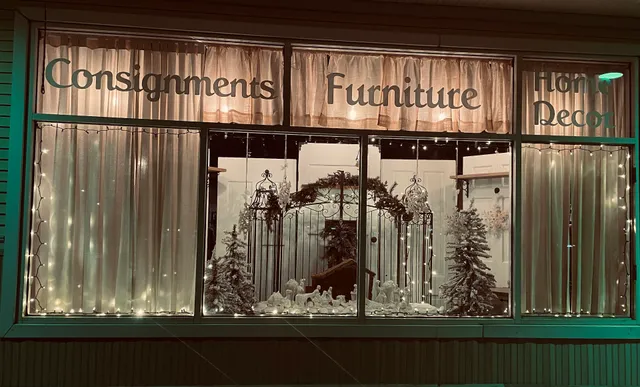 Evilena's Red Dresser