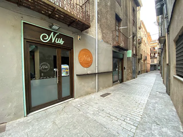 Nus