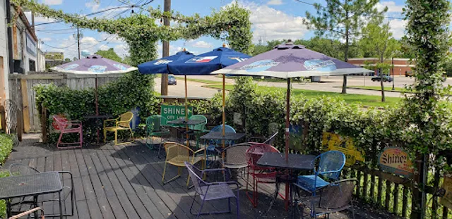 The Logon Cafe & Pub