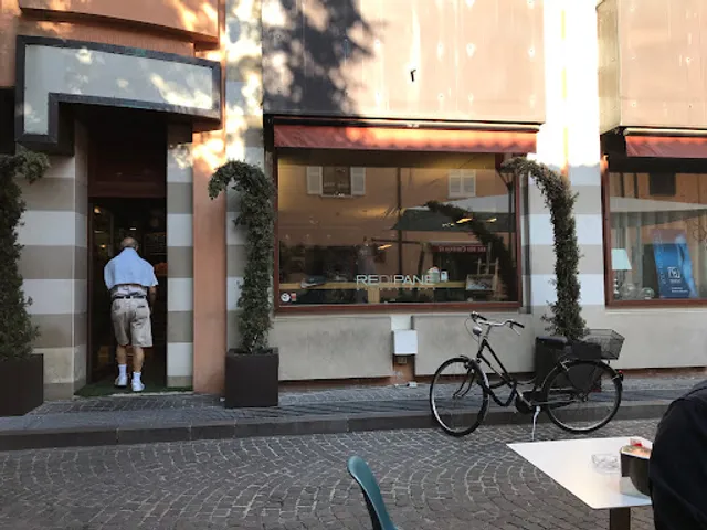 Re Di Pane Bakery