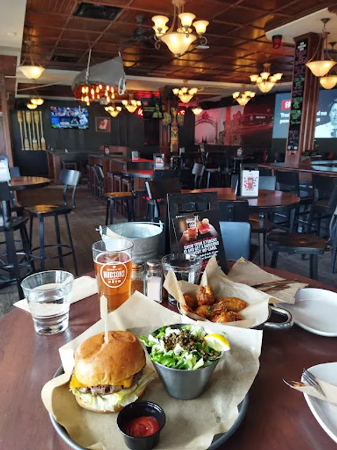 Hudsons Canada's Pub