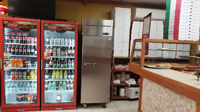 Di Mola's Pizzeria & Restaurant