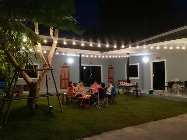 น้ำหอม รีสอร์ท