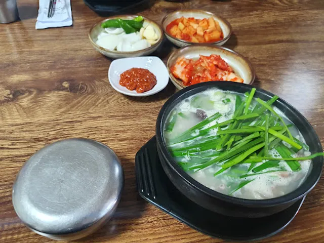 서민돼지국밥