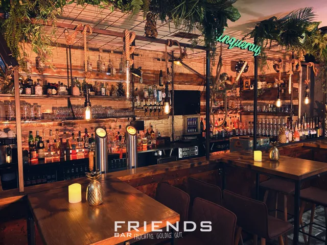 FRIENDS Bar