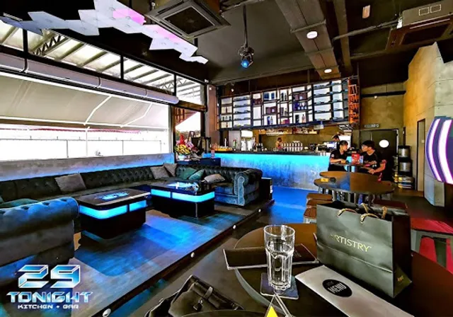 Tonight's Kitchen & Bar