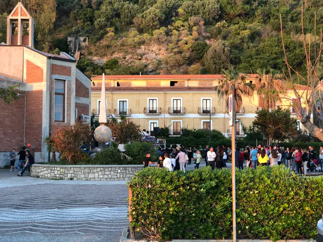 A Due Passi Dal Mare B&B