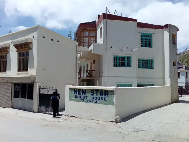 New Star Guesthouse