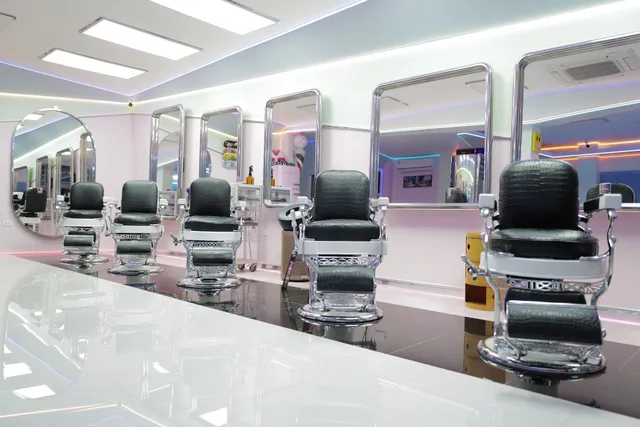 Smile Club Hair Diner