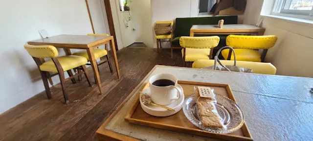 RR-coffee tea beer books-