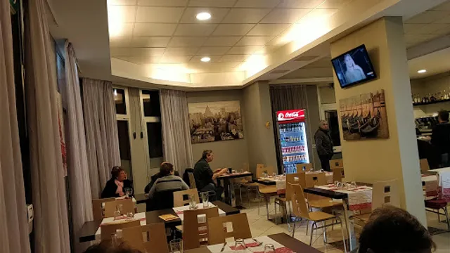 Ristorante Pizzeria Mezzaluna