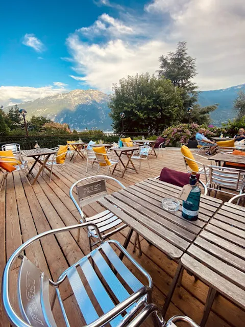 Bar Limone - Food music & friends