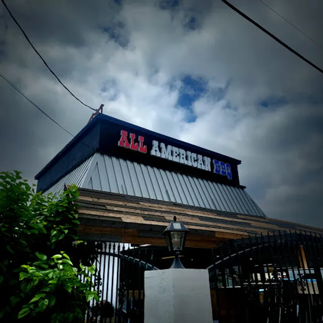 All American BBQ (Barbecue) Smoked Ribs & Mesquite Fire Pit