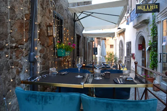 Folie À Deux | Sushi Valmontone