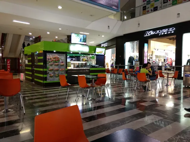 Outlet Factory - Mall