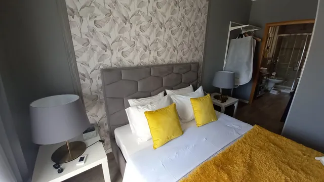 Largo da Rainha, Guesthouse