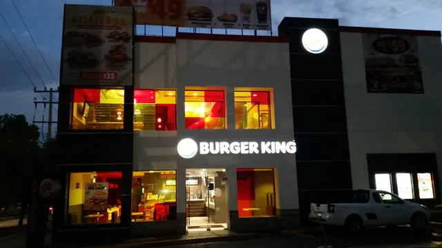 Burger King Gustavo Baz