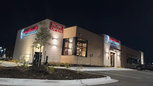 Cooper’s Hawk Winery & Restaurant