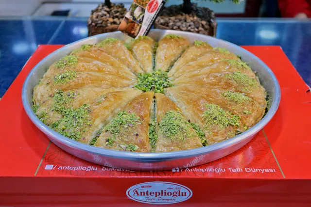 Anteplioğlu Tatlı Dünyası - Fethiye Baklava