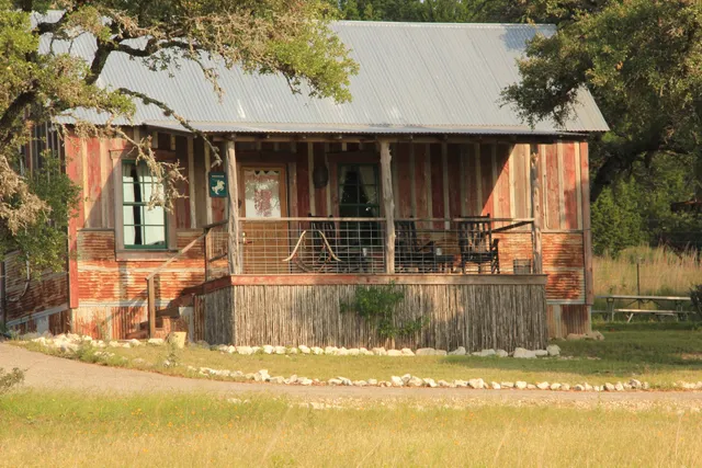 Cabins at Red Rock B&B