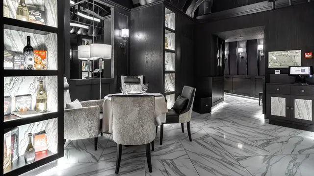 Varvarka 3 | Ресторан & сигарный клуб Китай-город | Винный бар, кафе, банкетный ресторан