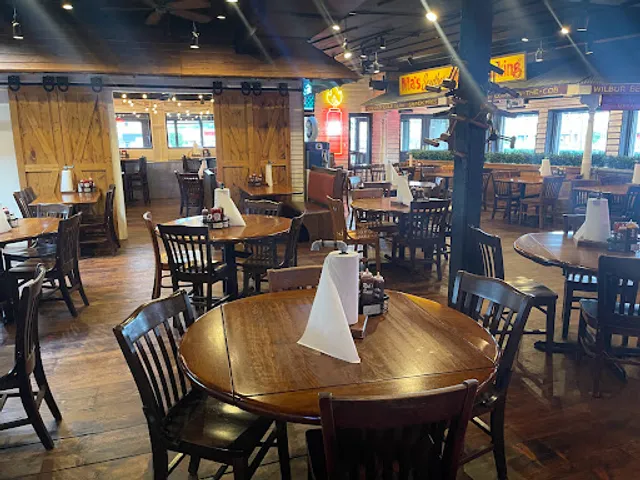 Famous Dave's Bar-B-Que