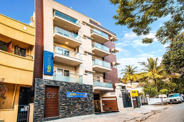 FabHotel BSR Inn - Hotel in Indiranagar, Bangalore