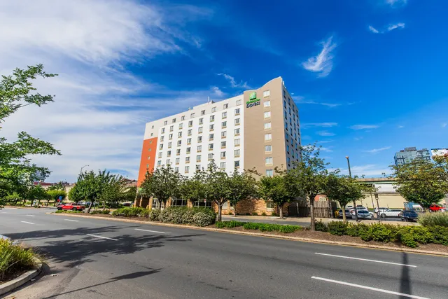 Holiday Inn Express Philadelphia - Penns Landing by IHG