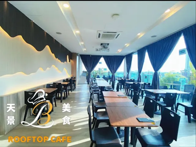 Rooftop Cafe & Resto Melaka