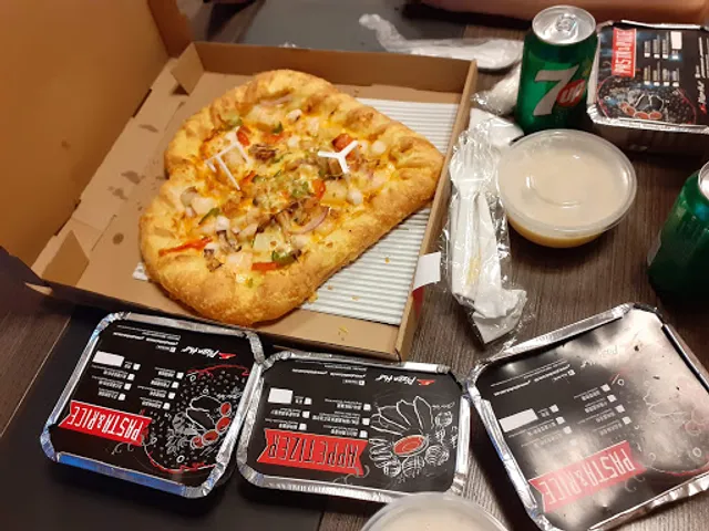 Pizza Hut (Robinson Road / Mosque Junction)