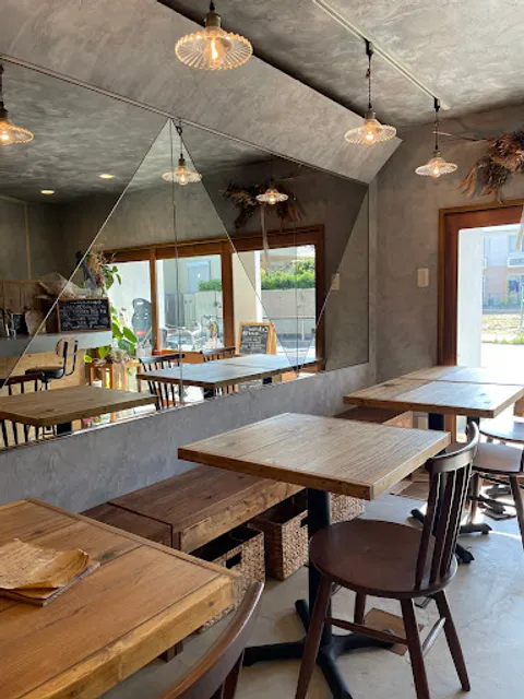 しまい食堂 時々アジア