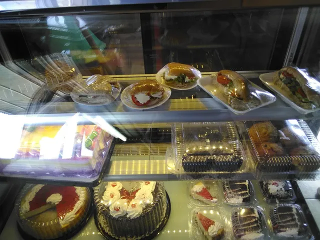 Desire Ice-Cream & Pastry cafe' (Devon House Ice-Cream and more)