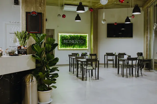 Momento Pizzeria