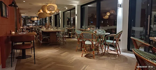 Harbour Beach Club Bar + Restaurant