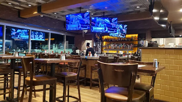 Henry's Tavern - Portland Airport