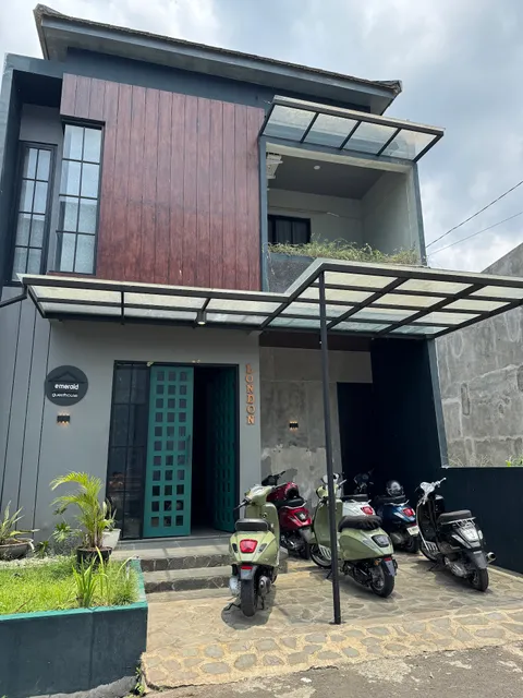 Emerald Guest House Purwokerto