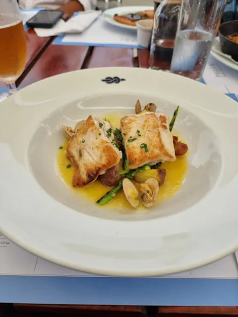 Restaurant Pharos - Lima Marina Club