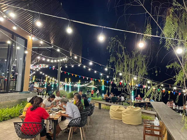 ร้านอาหารวาโย สิชล กับข้าวริมคลอง - Wayo Sichon Restaurant