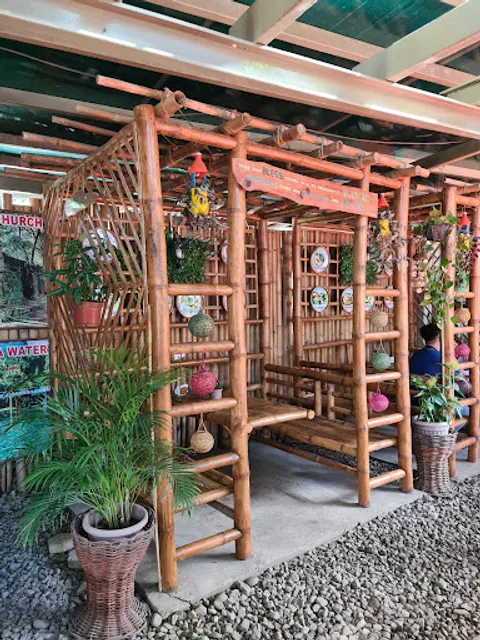 I 8 See Food “Seefood Sa Bilao”