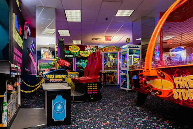 Laser Bounce - Family Fun Center