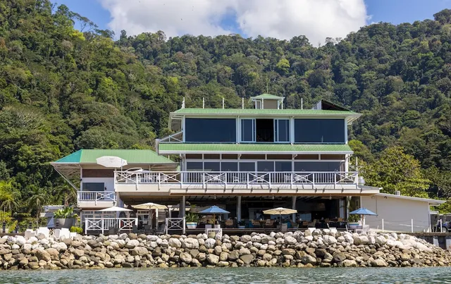 Amaka Ocean Living Lodge