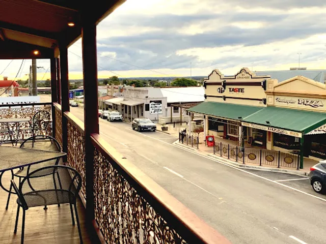 Poachers Paradise Hotel