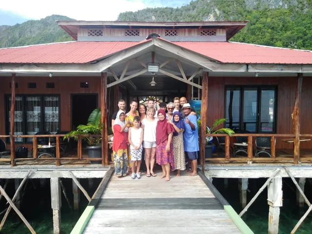 Penginapan Pasir Putih